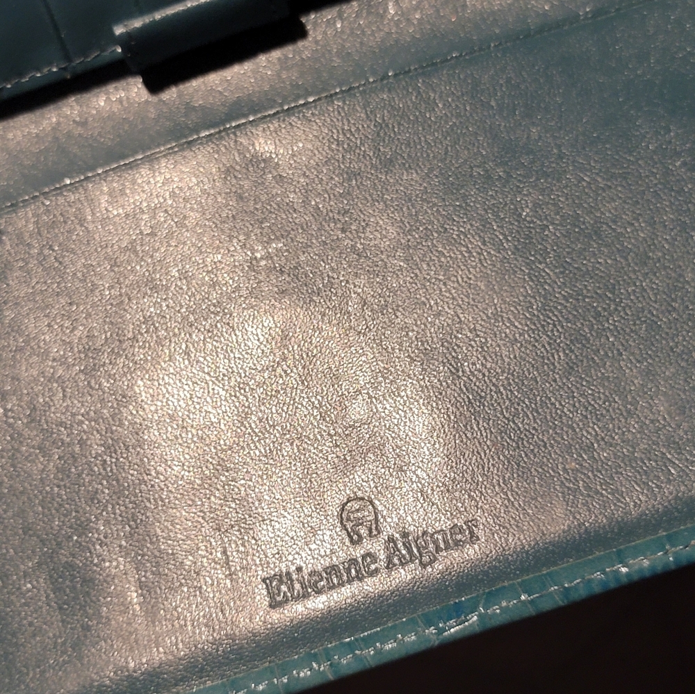 Wallet - Picture 5 of 6